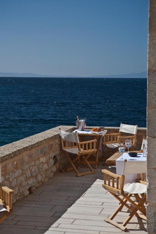 Mavromichalai Hotell Liménion Exteriör bild