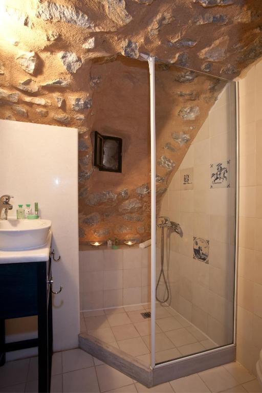Mavromichalai Hotell Liménion Rum bild