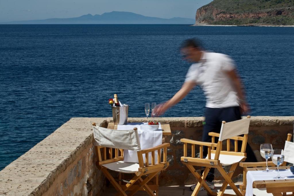Mavromichalai Hotell Liménion Exteriör bild
